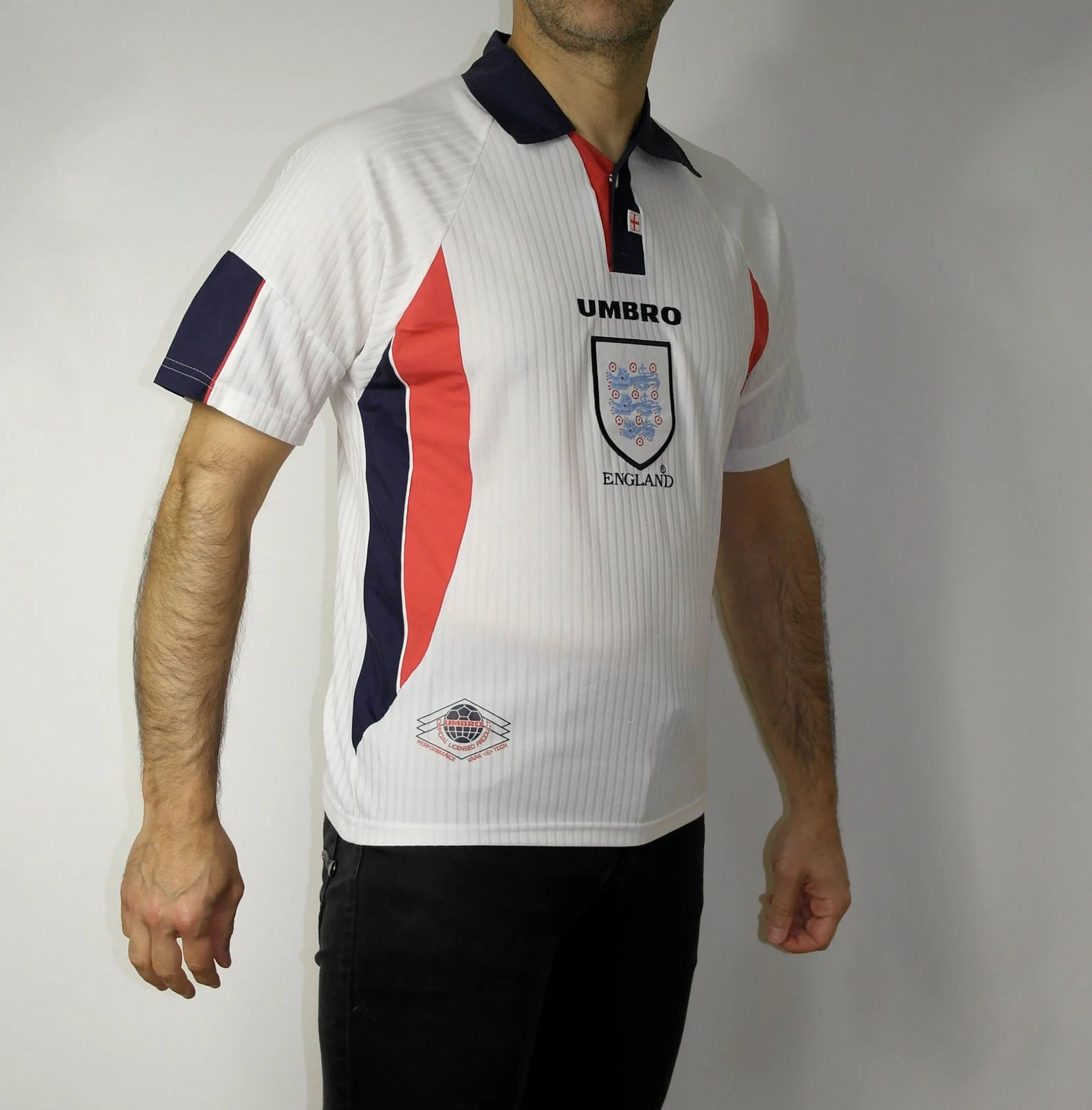 England 1998 Retro Beckham #7 Football Shirt – Adults Vintage Jersey (Custom Name & Number Available)