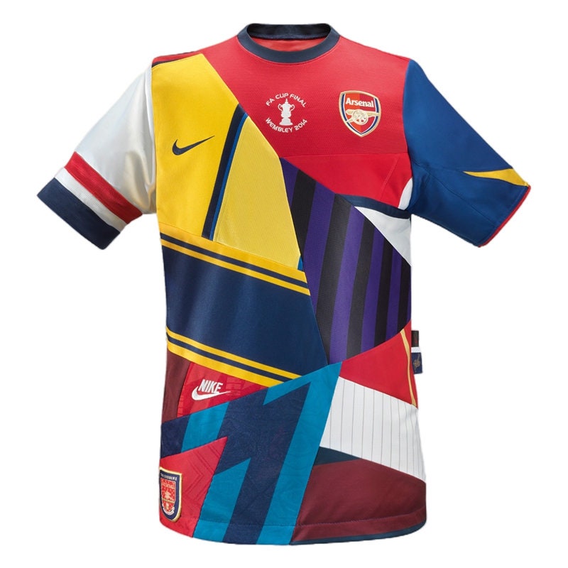 Super rare Arsenal 2014 F.A CUP commemorative jersey