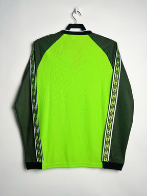 Retro Manchester United 1998-99 Goalkeeper Shirt – Green Retro Football Jersey | United Fan Gift