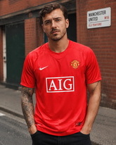 Manchester UTD 2007-2008 vintage soccer jersey with Ronaldo 7 name and AIG shirt sponsor 