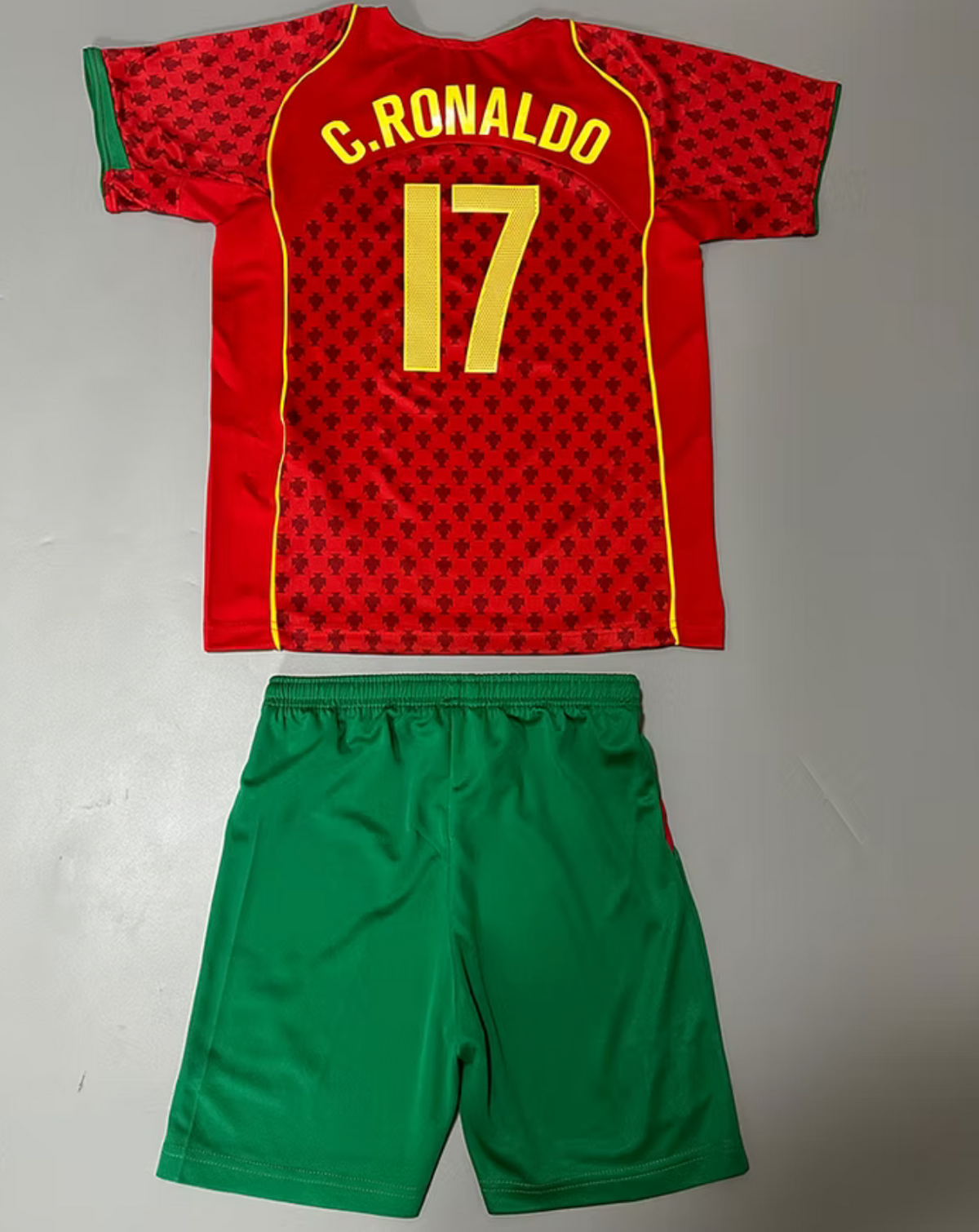 Kids Portugal CR7 Eruo 2004 Retro Football Kit – Ronaldo #17 (Ages 2–13)