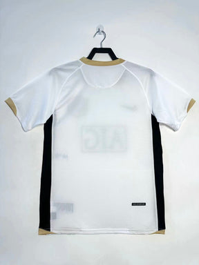 Manchester United 2006-07 Away Shirt – White & Gold Retro Football Jersey | United Fan Gift