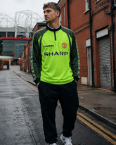 Retro Manchester United 1998-99 Goalkeeper Shirt – Green Retro Football Jersey | United Fan Gift