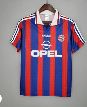 Bayern Munich 1995 96 retro home football shirt detail