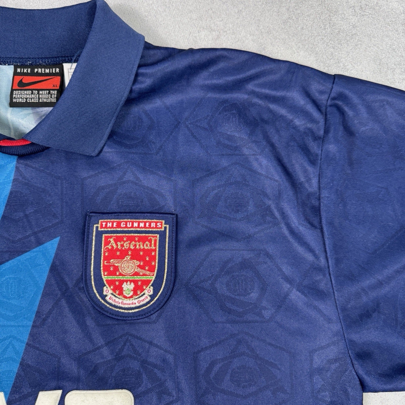 Arsenal 1995-1996 blue lightening bolt away jersey JVC sponsor logo